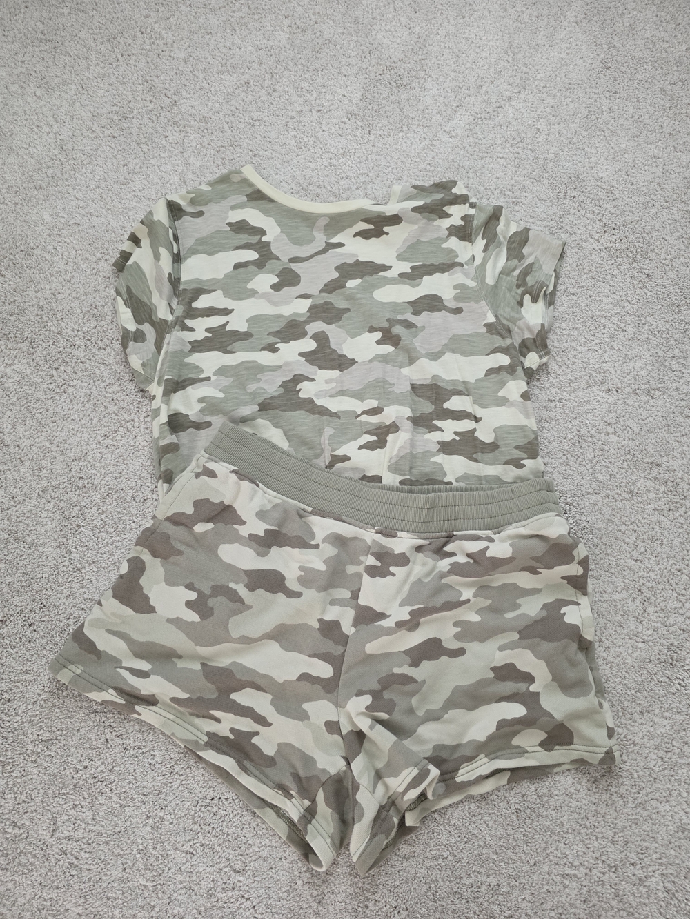 Aerie Lounge Set